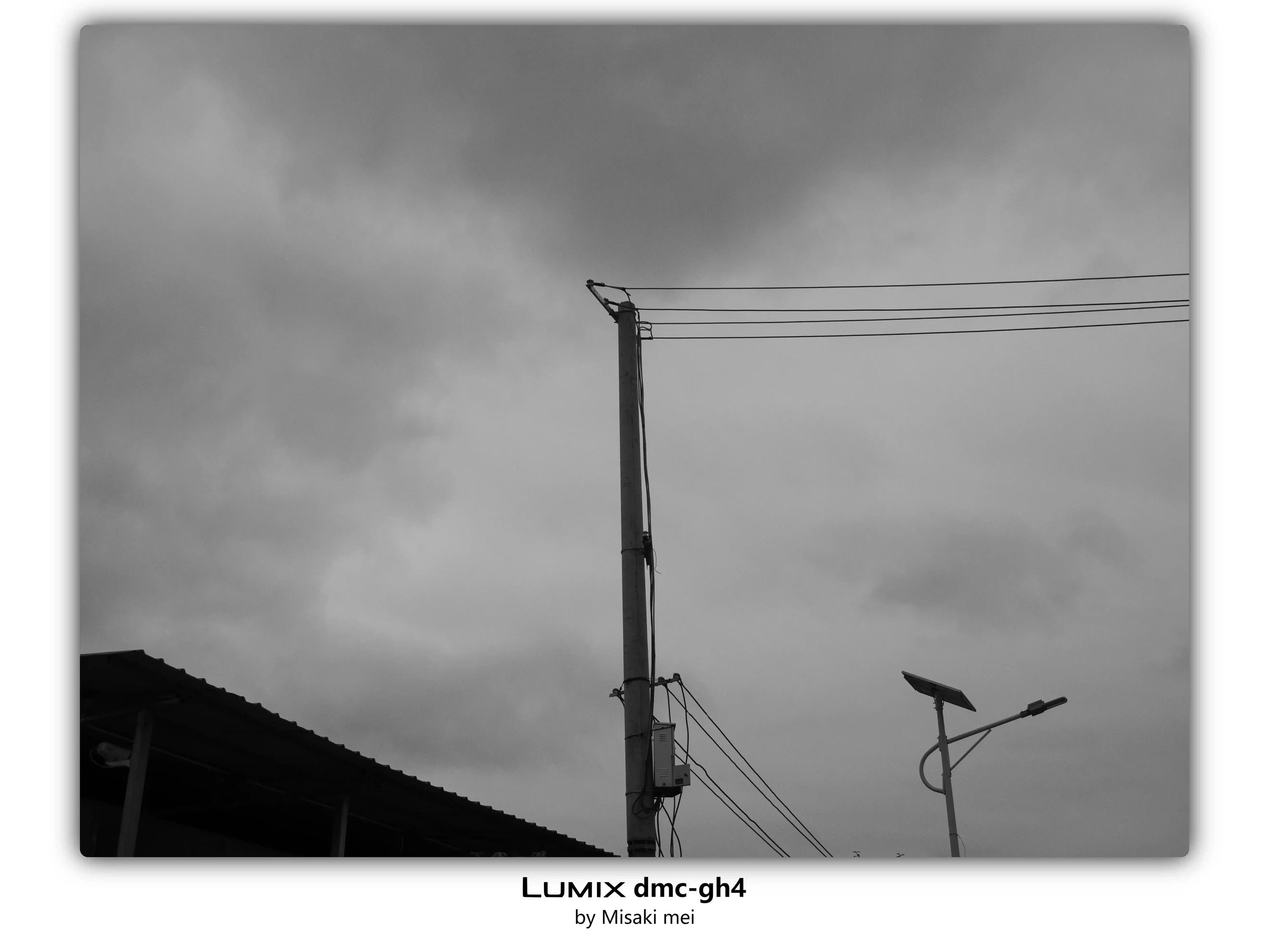 Frames 16 · Mono · Street